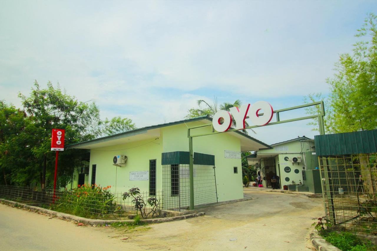 Oyo 1596塔曼伊斯兰家庭旅馆 Dumai 外观 照片